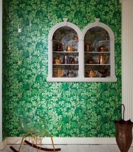 Fornasetti II Chiavi Segret wallpaper by Cole and Son. eames chair, gold accessories, hallway, sophie robinson