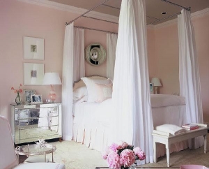 Pale Pink Bedroom with Mirrored nightstand kreyv tocrave.blogspot.com