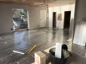 before shot of the granny annex open plan underfloor heating at the home of interior designer sophie robinson